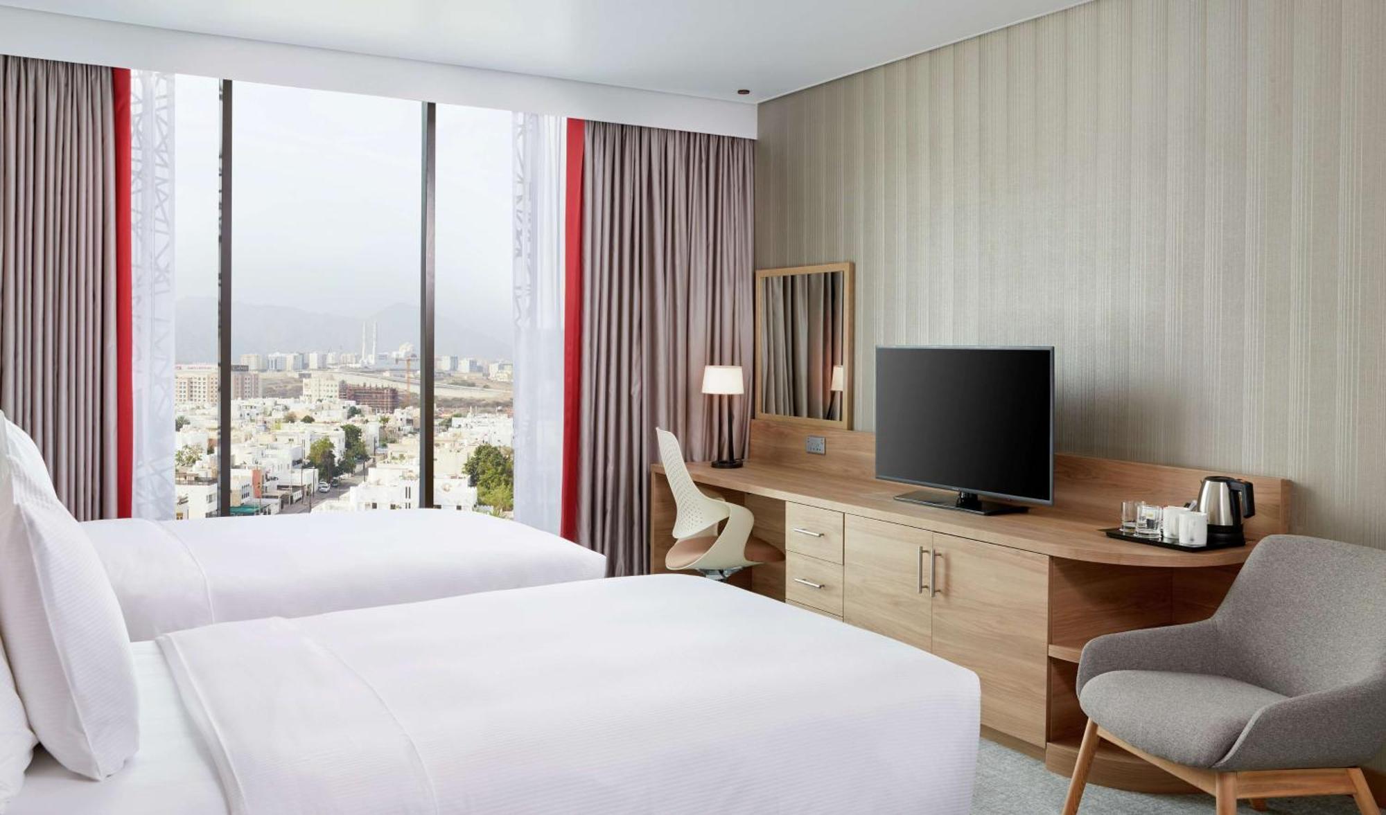 Hilton Garden Inn Muscat Al Khuwair Buitenkant foto
