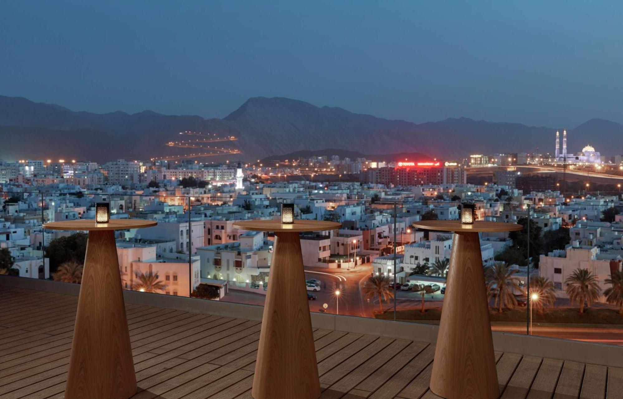 Hilton Garden Inn Muscat Al Khuwair Buitenkant foto