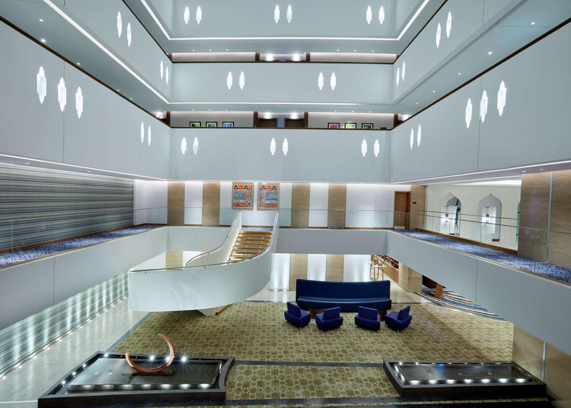Hilton Garden Inn Muscat Al Khuwair Buitenkant foto
